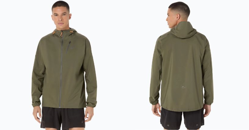 Mężczyzna w kurtce do biegania ASICS Fujitrail Elite Waterproof 