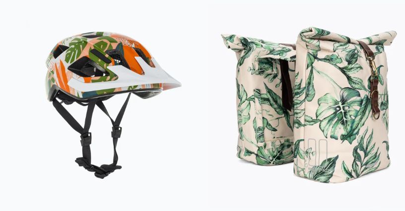 Kask rowerowy i sakwy rowerowe z motywem roślinnym