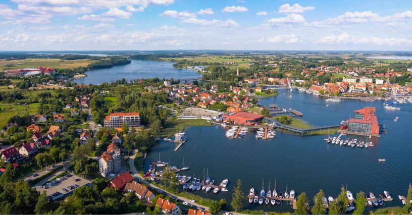 Trasy rowerowe na Mazurach i Warmii &#8211; 5 ciekawych szlaków wokół jezior i przez Puszczę Piską