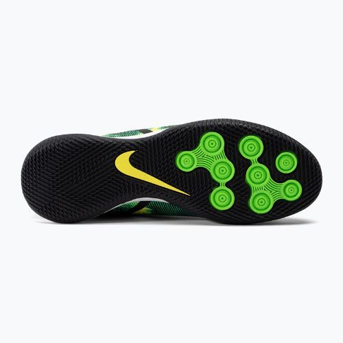Buty piłkarskie męskie Nike Phantom GT2 Academy DF SW IC black/metalic platinum/green strike