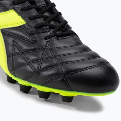 Buty piłkarskie męskie Diadora Match Winner RB Italy LT MDPU czarno-zielone DD-101.172363-C0004