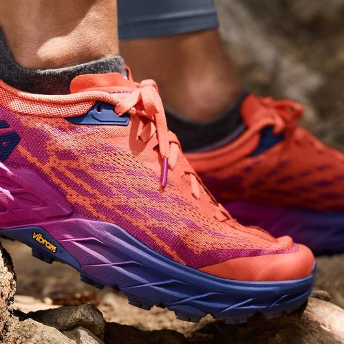 Buty do biegania damskie HOKA Speedgoat 5 festival fuchsia/camellia