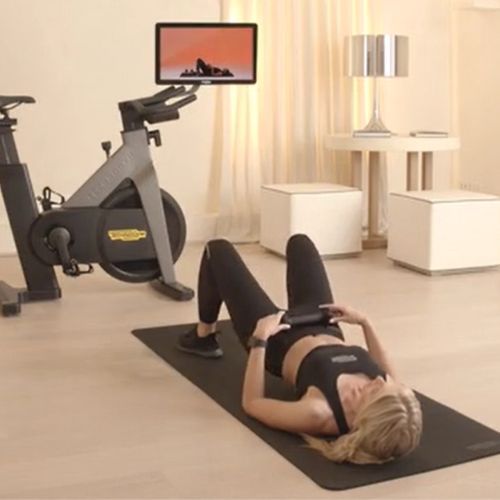 Rower stacjonarny Technogym Bike Live XL + Hantle 2.5 kg