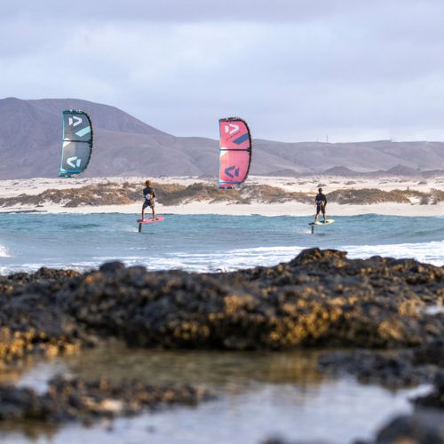 Latawiec kitesurfingowy DUOTONE Neo SLS 2022 coral red/purple