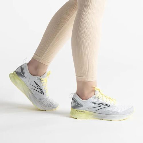 Buty do biegania damskie Brooks Levitate 6 white/oyster/yellow