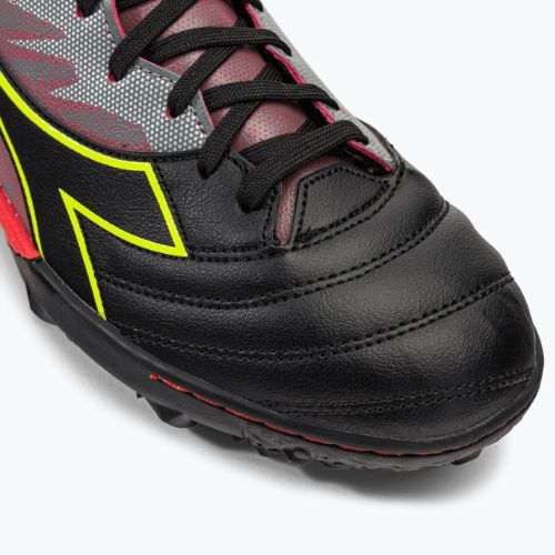 Buty piłkarskie męskie Diadora Brasil Elite Veloce R TFR czarno-czerwone DD-101.179182-D0136-40