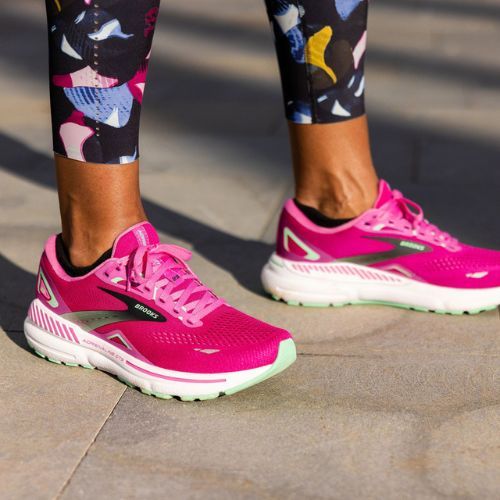 Buty do biegania damskie Brooks Adrenaline GTS 23 pink/festival fuchsia/black