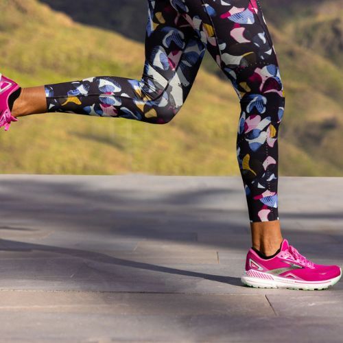 Buty do biegania damskie Brooks Adrenaline GTS 23 pink/festival fuchsia/black