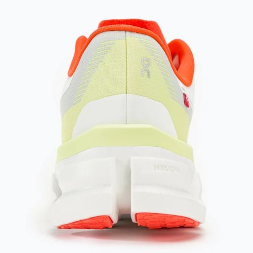 Buty do biegania damskie On Cloudflow 4 white/hay