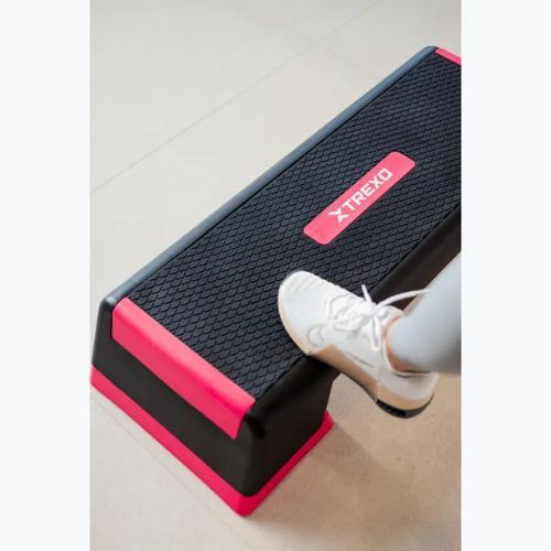 Step do aerobiku TREXO antypoślizgowy max 250kg różowy