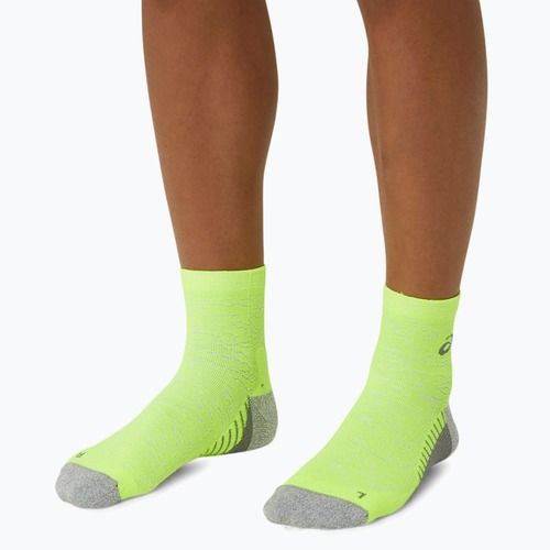 Skarpety ASICS Performance Run Quarter safety yellow