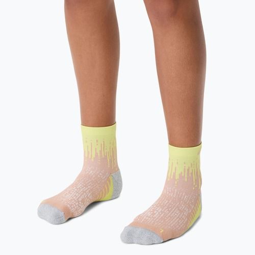 Skarpety ASICS Performance Run Quarter neutral pink/huddle yellow