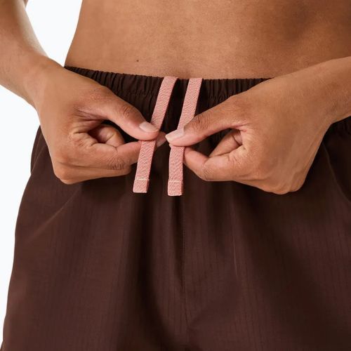 Spodenki do biegania damskie ASICS Nagino Run Adjustable 4IN coffee