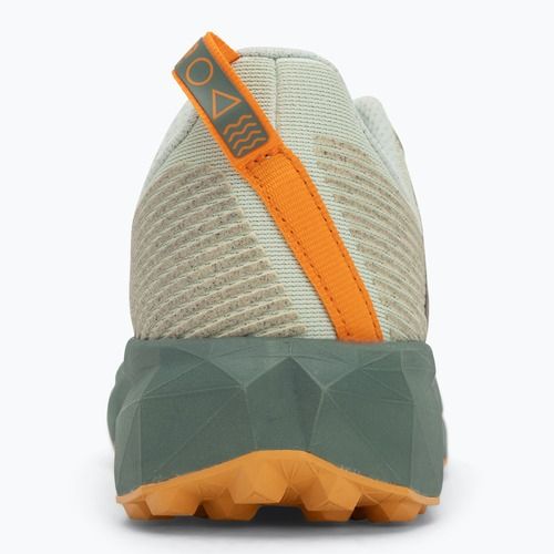 Buty do biegania damskie New Balance FuelCell Venym calcium