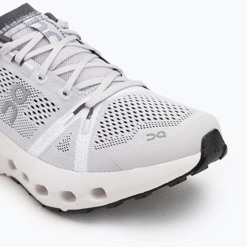 Buty do biegania damskie On Cloudsurfer Trail frost/white