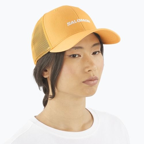 Czapka z daszkiem Salomon Trucker apricot