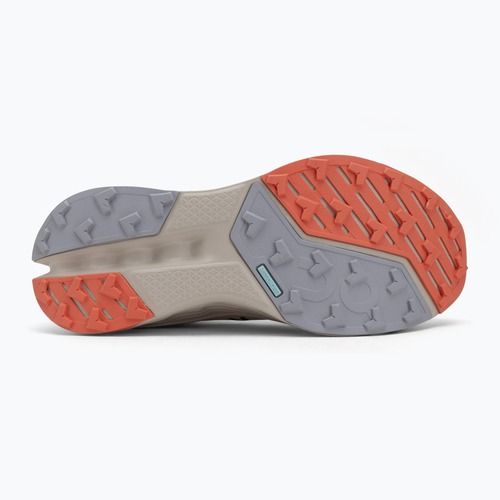 Buty do biegania damskie On Cloudsurfer Trail 2 ivory/salmon