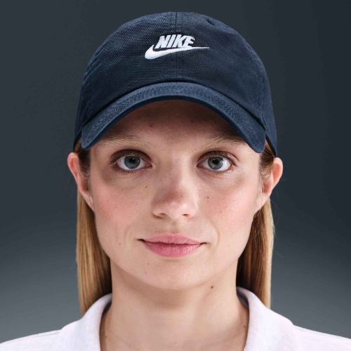 Czapka z daszkiem Nike Club Unstructured Futura Wash obsidian/white