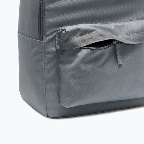 Plecak Nike Heritage 25 l smoke grey/smoke grey/white