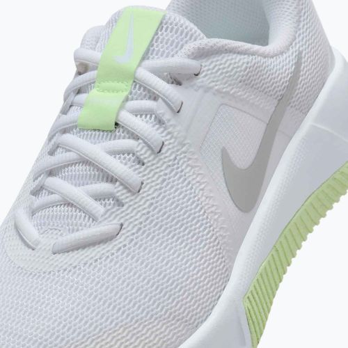 Buty treningowe damskie Nike MC Trainer 3 white/metallic silver/barely volt