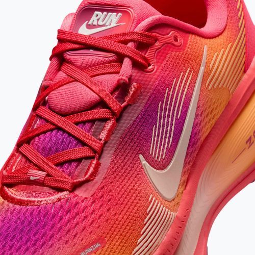 Buty do biegania damskie Nike Vomero 18 SE ember glow/sweet beet/marrakesh/washed coral
