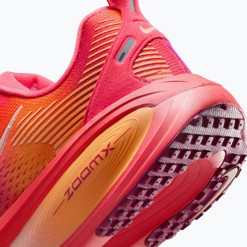 Buty do biegania damskie Nike Vomero 18 SE ember glow/sweet beet/marrakesh/washed coral