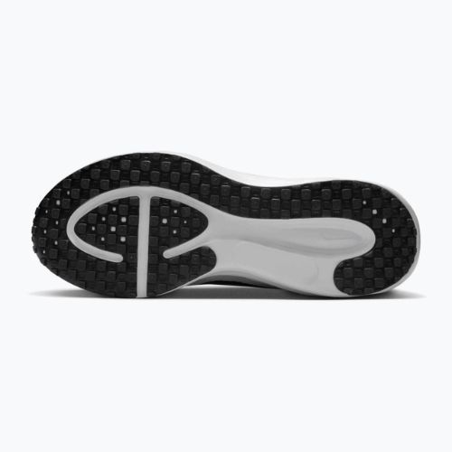 Buty do biegania damskie Nike Revolution 8 Extra Wide white/pure platinum/black
