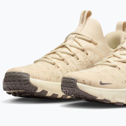 Buty treningowe damskie Nike Flex Train SE light khaki/coconut milk/cave stone