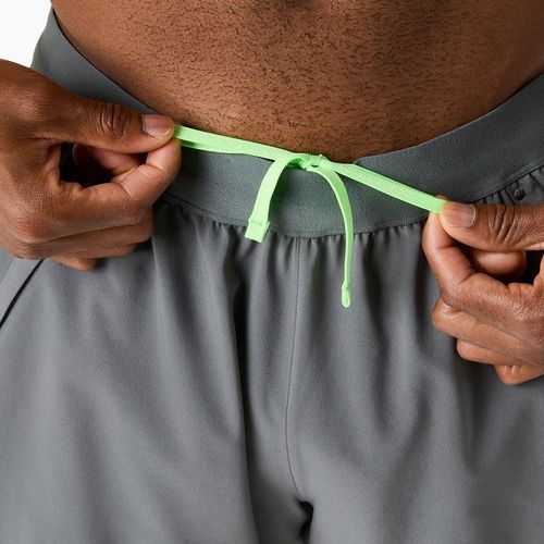 Spodenki do biegania męskie ASICS Road 2N1 5IN clay grey/steel grey/illuminate green