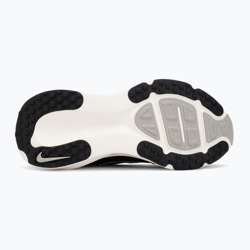 Buty do biegania damskie Nike Vomero 18 Wide black/coconut milk/summit white