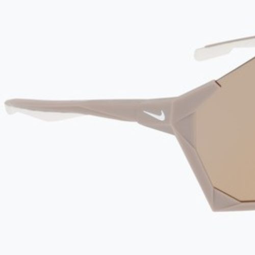 Okulary przeciwsłoneczne Nike Charged Shield matte college grey/gold mirror