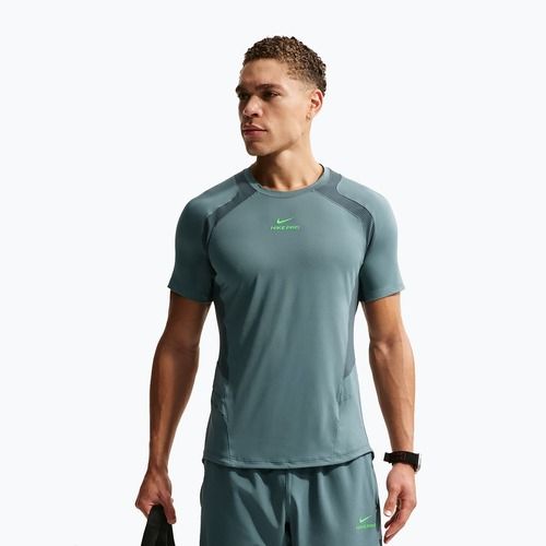 Koszulka treningowa męska Nike Pro Training Dri-Fit mineral slate/faded spruce/green strike