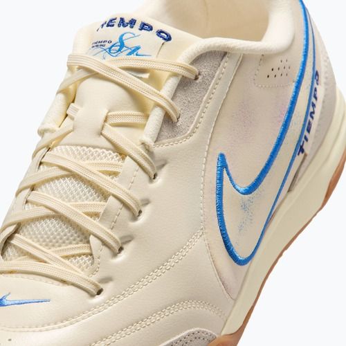 Buty piłkarskie męskie Nike Tiempo Streetgato PRM IC coconut milk/gum med brown/blue crystal