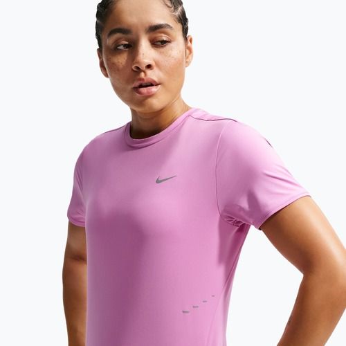 Koszulka do biegania damska Nike Swift Dri-Fit light magenta