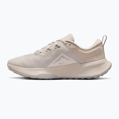 Buty do biegania damskie Nike Juniper Trail 2 GORE-TEX cream Ii/light orewood brown