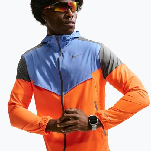 Kurtka do biegania męska Nike Impossibly Light Windrunner total orange/royal pulse/smoke grey