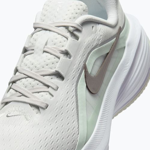 Buty do biegania damskie Nike Downshifter 14 off white/barely green/metallic silver