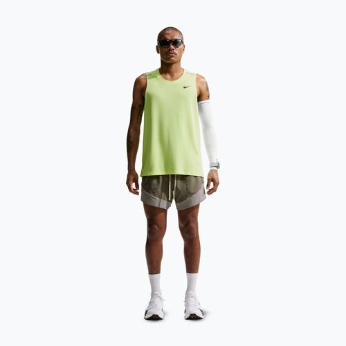 Spodenki do biegania męskie Nike Stride Dri-Fit Brief-Lined 5" light army/spruce fog
