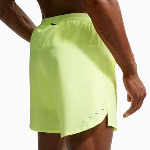 Spodenki do biegania męskie Nike Stride Dri-Fit 2in1 7" volt ice