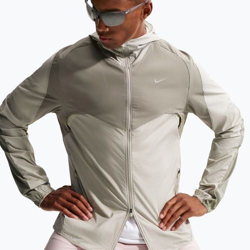 Kurtka do biegania męska Nike Stride Dri-Fit light army/spruce fog