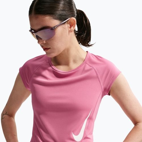 Koszulka do biegania damska Nike Swoosh Run Dri-Fit peony/photon dust/white