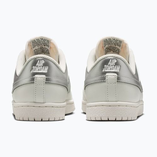 Buty damskie Nike Air Jordan Skyline Low swan/black/metallic silver