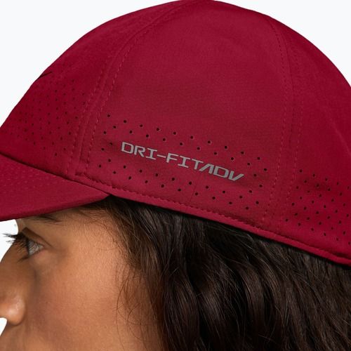 Czapka z daszkiem Nike Dri-Fit ADV Club team red/pale ivory
