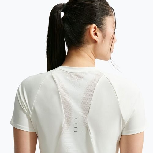 Koszulka do biegania damska Nike Swift Dri-Fit sail