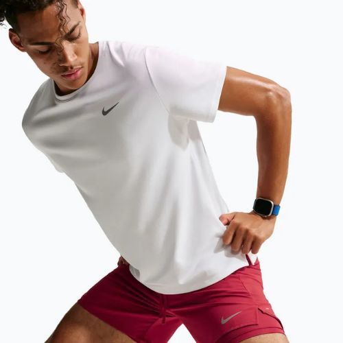 Spodenki do biegania męskie Nike Stride Dri-Fit 2in1 7" tough red