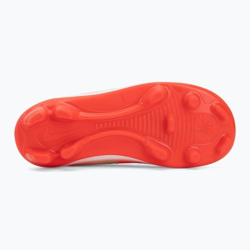 Buty piłkarskie dziecięce Nike Jr. Tiempo Maestro Club White/Bright Crimson/Blur