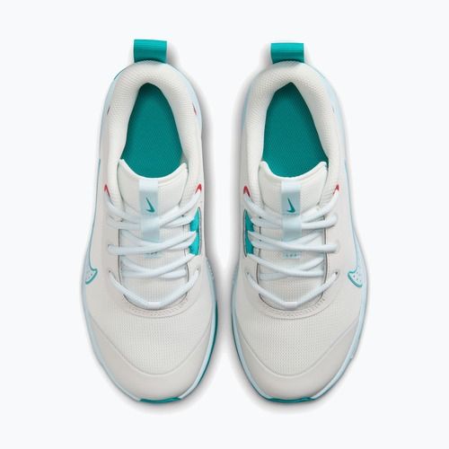 Buty Nike Omni Multi-Court off white/energy/glacier blue