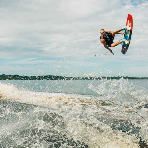 Deska wakeboardowa Slingshot Solo czarna/ czerwona/niebieska