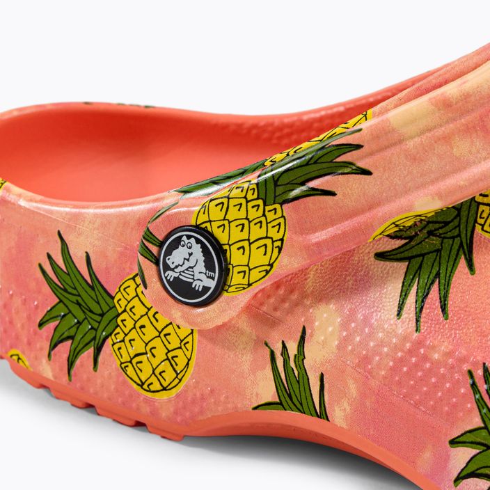 Klapki Crocs Classic Retro Resort Clog papaya/multi 9