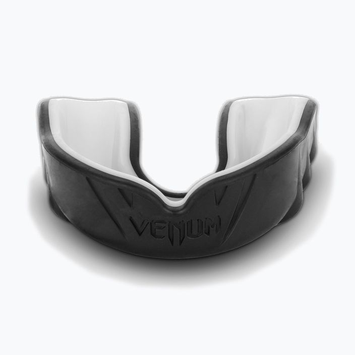 Ochraniacz szczęki pojedynczy Venum Challenger czarno-biały 0618 3
